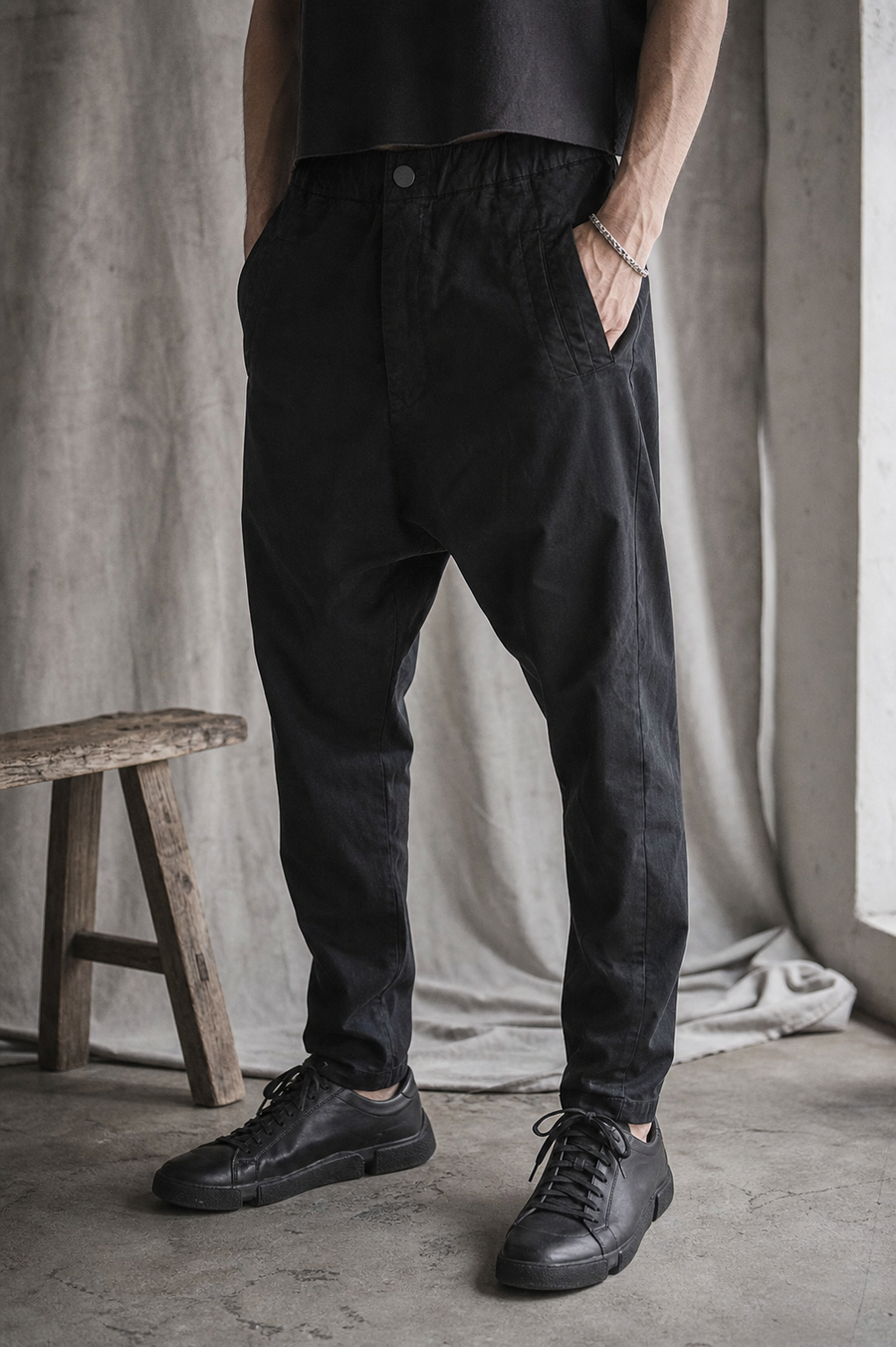 AITO Drop-Crotch Pants — Black