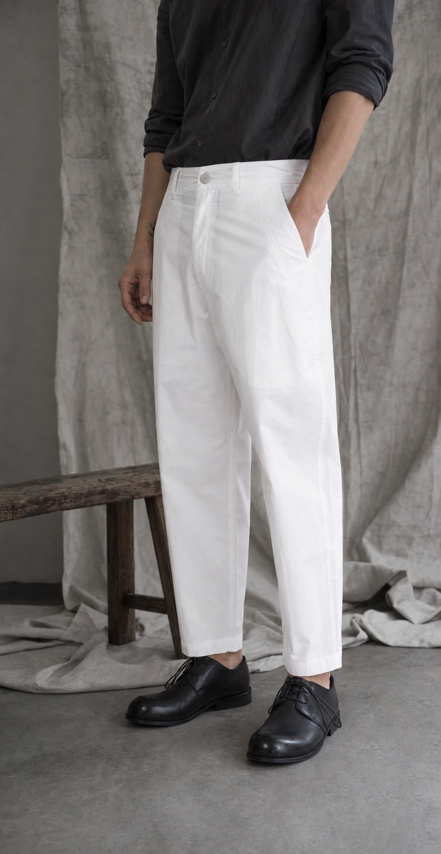 AITO Tapered Pants — White