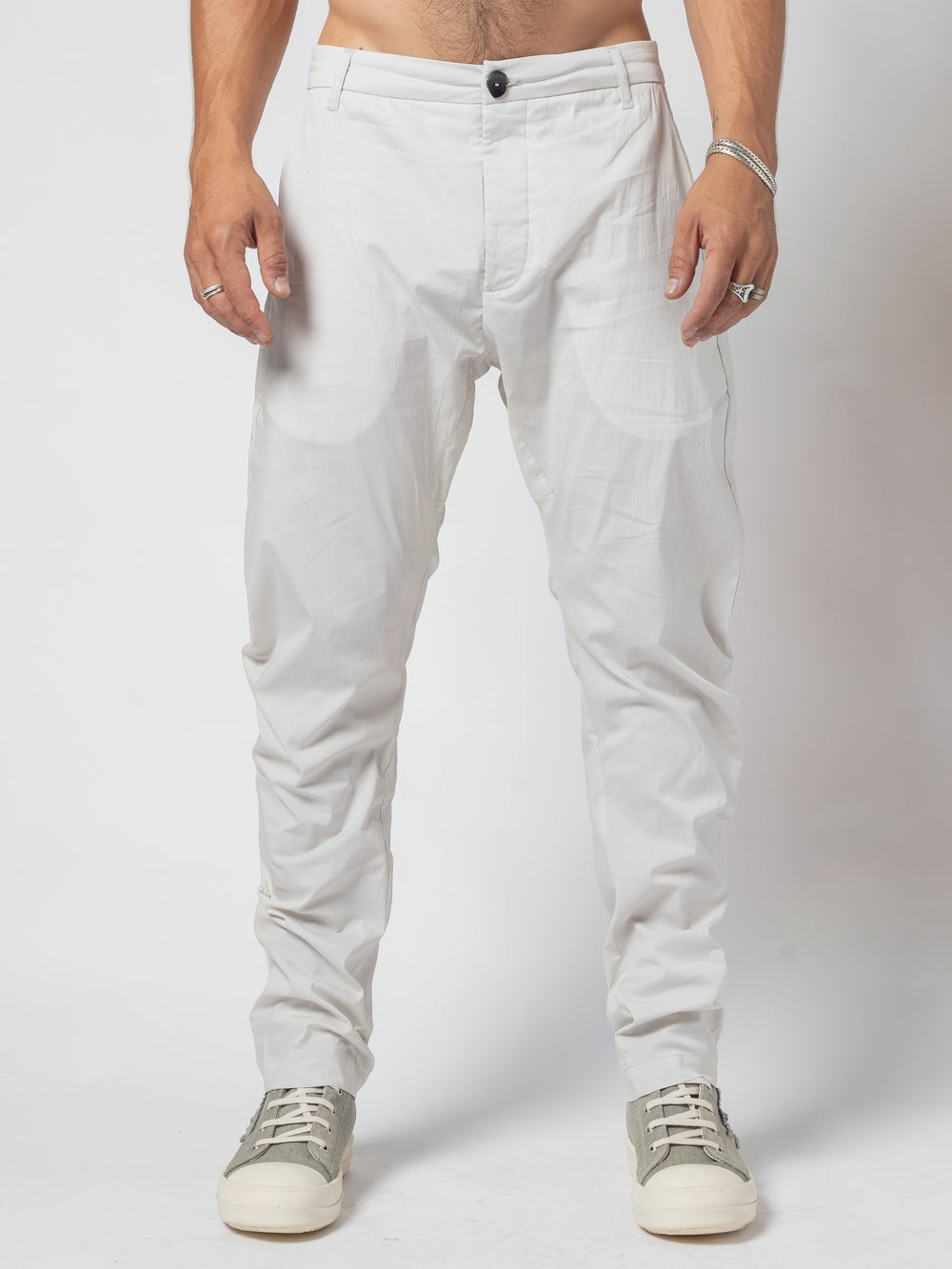 Low-Rise Slim Pants — Off White