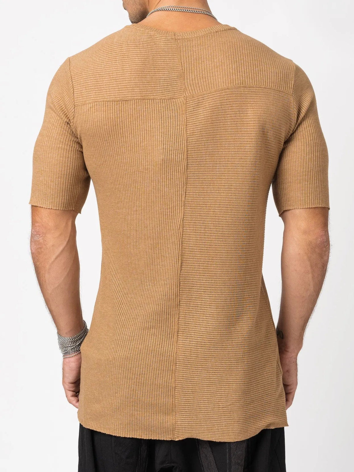 AITO Ribbed Cotton T-Shirt in Moka — back view on model showing the shoulder yoke seam and centre-back seam